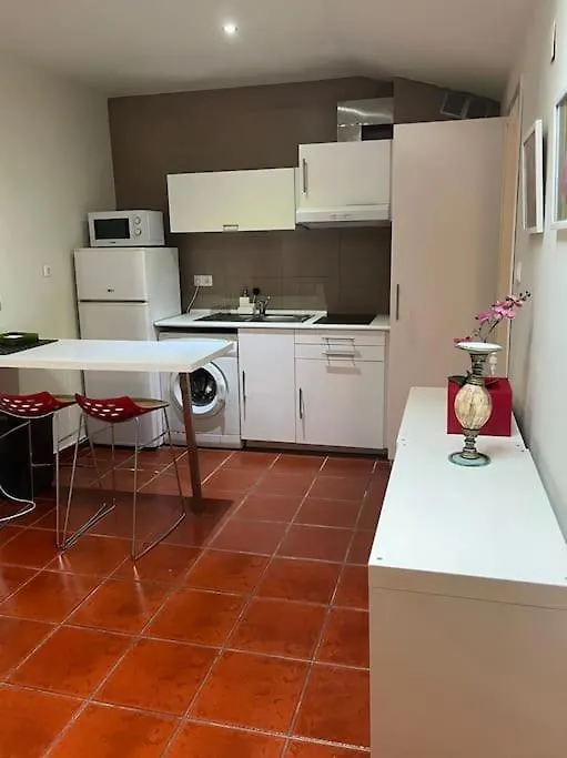 Nice 3 Bedrooms Apartment In Campolide - 60 1B Lisboa 0*,  Portugal
